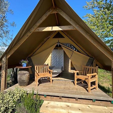 למפורקיו Glamping Suite Il Grillo מראה חיצוני תמונה