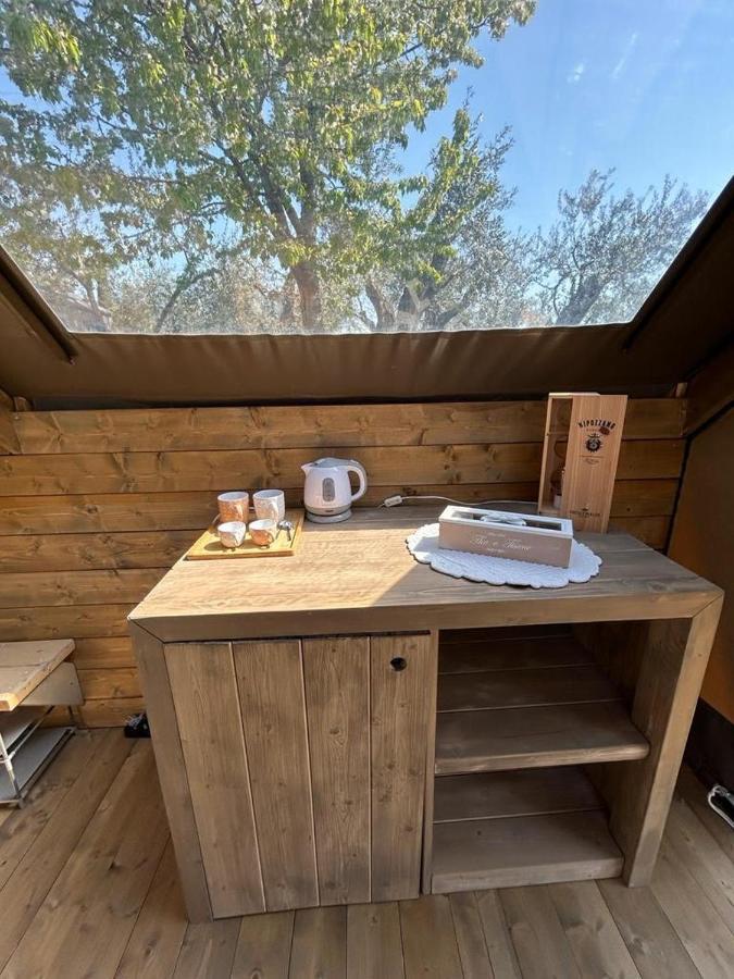 למפורקיו Glamping Suite Il Grillo מראה חיצוני תמונה